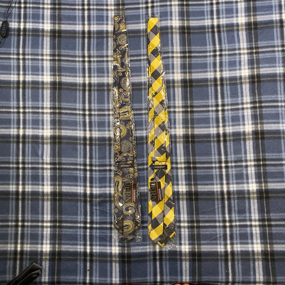 Hisdern Mens Tie Lot 2 Navy Blue Gold Paisley Yellow Plaid Check Neckties NWT - Picture 3 of 4